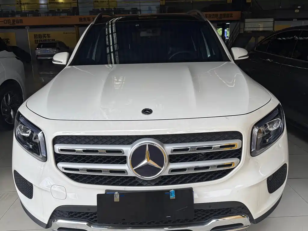 Mercedes-Benz GLB — миниатюра 2
