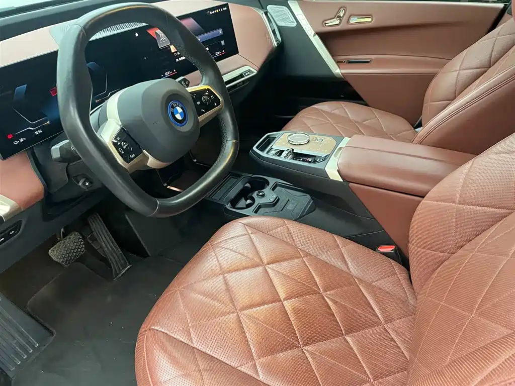 BMW BMW iX M60 — миниатюра 8
