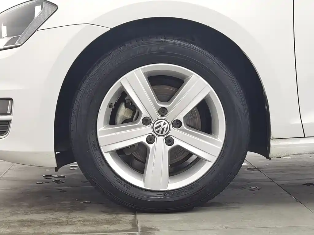 Volkswagen Golf — миниатюра 17