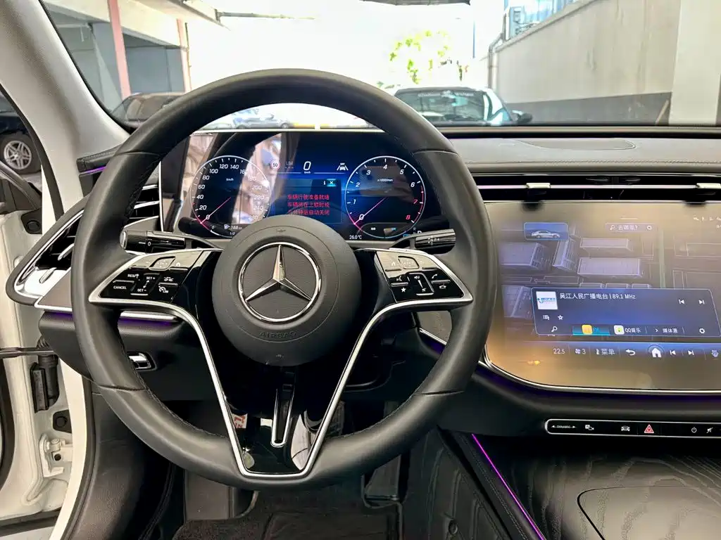 Mercedes-Benz E-Class (Import) — миниатюра 14