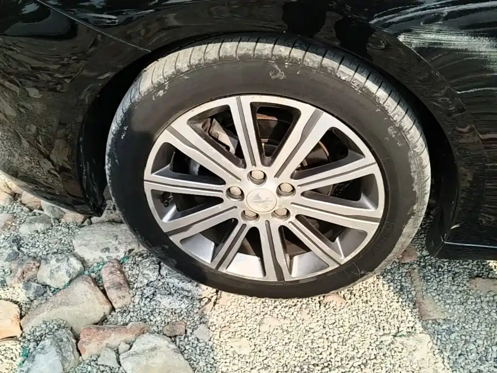 Peugeot 408 — миниатюра 23
