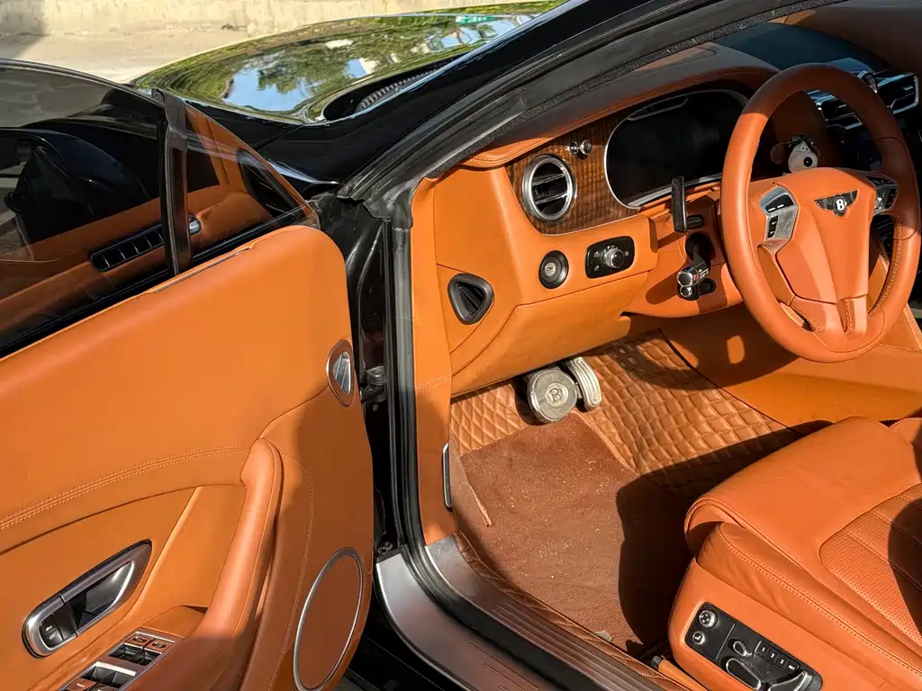 Bentley Continental — миниатюра 13