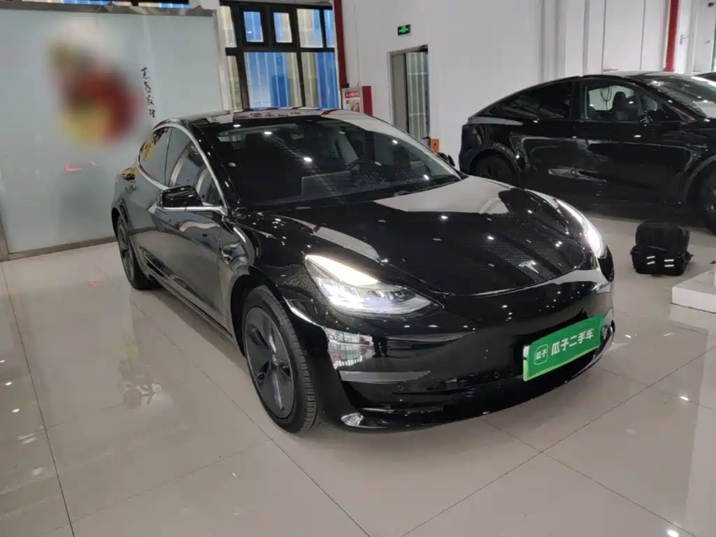 Tesla Model 3 — миниатюра 23