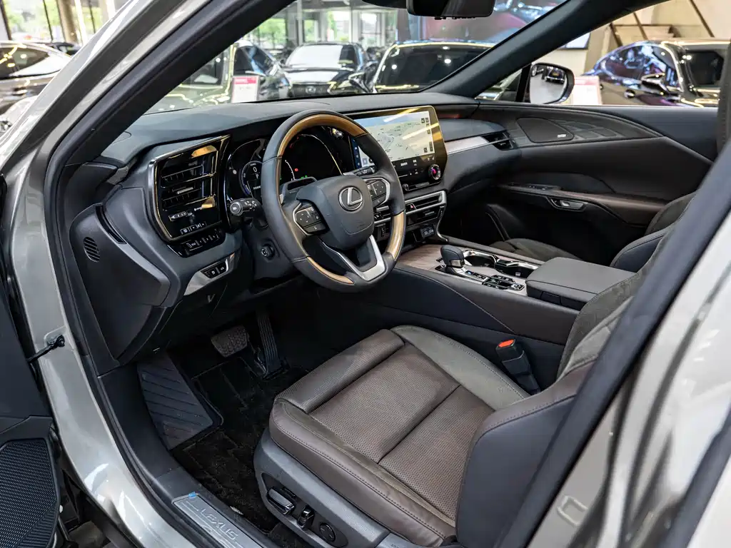 Lexus RX New Energy — миниатюра 9