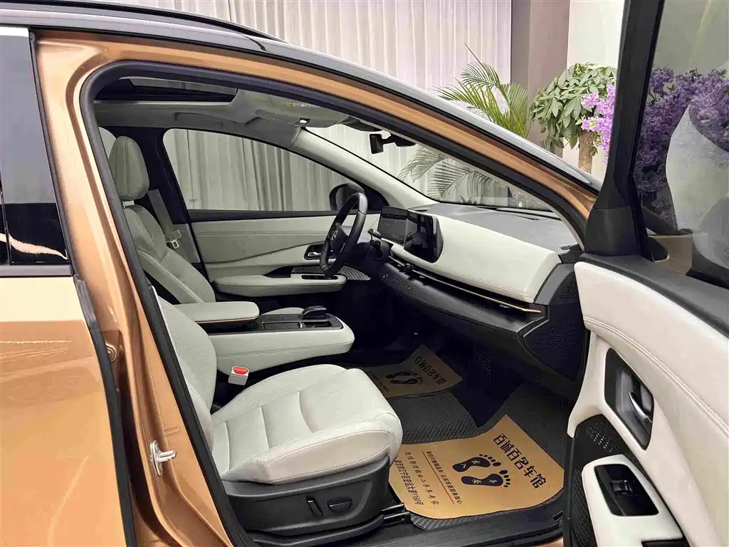Nissan Ariya — миниатюра 12