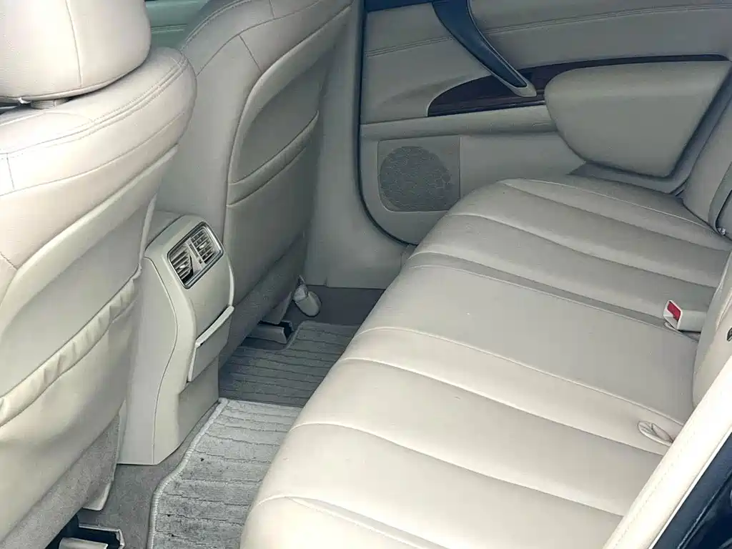 Nissan Teana — миниатюра 6