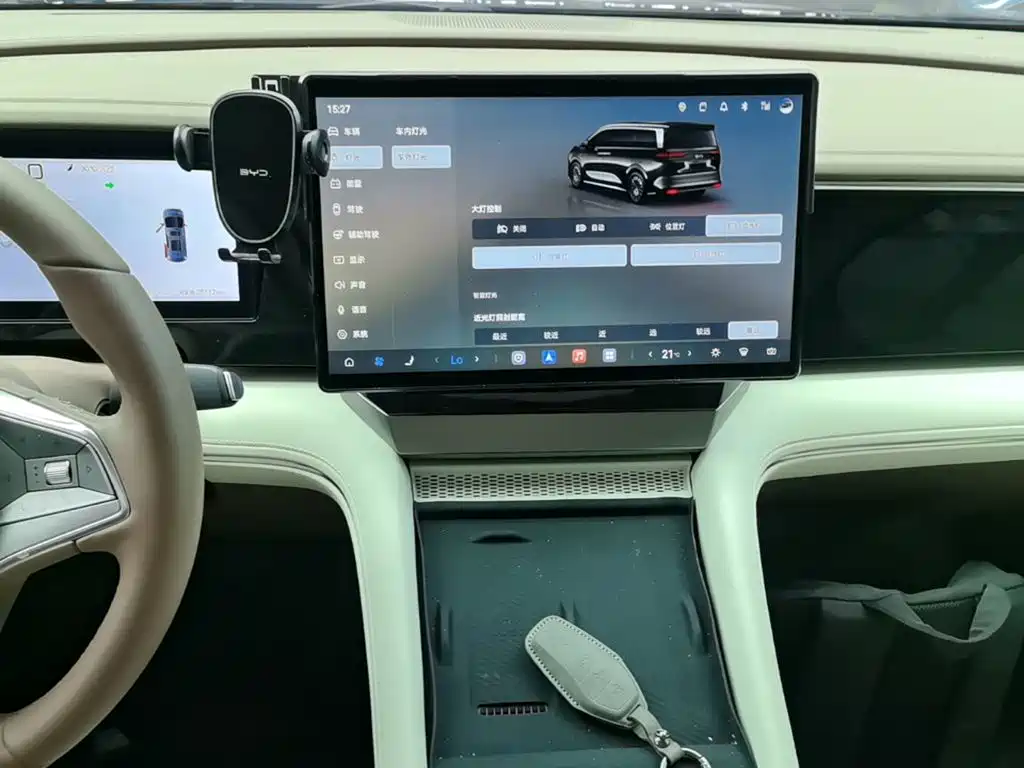 BYD Xia — миниатюра 13