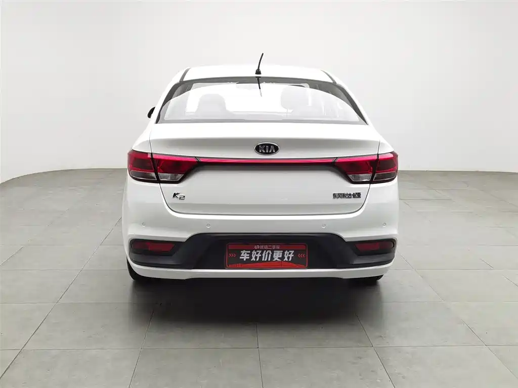 KIA K2
