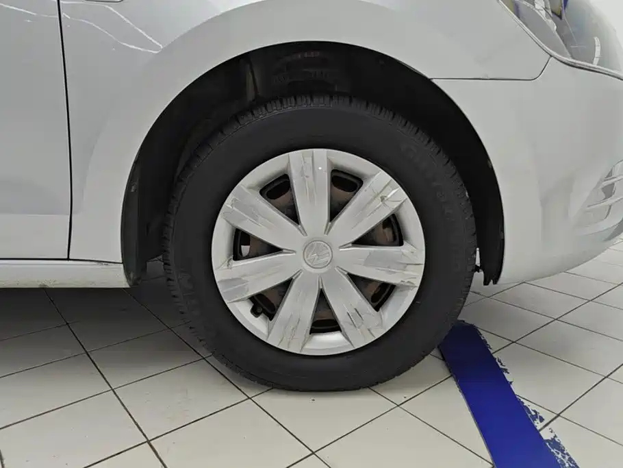 Volkswagen Jetta — миниатюра 6