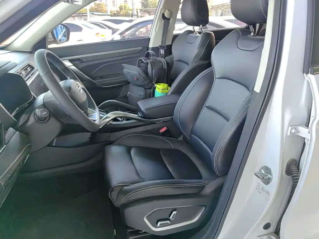 Geely Boyue — миниатюра 15