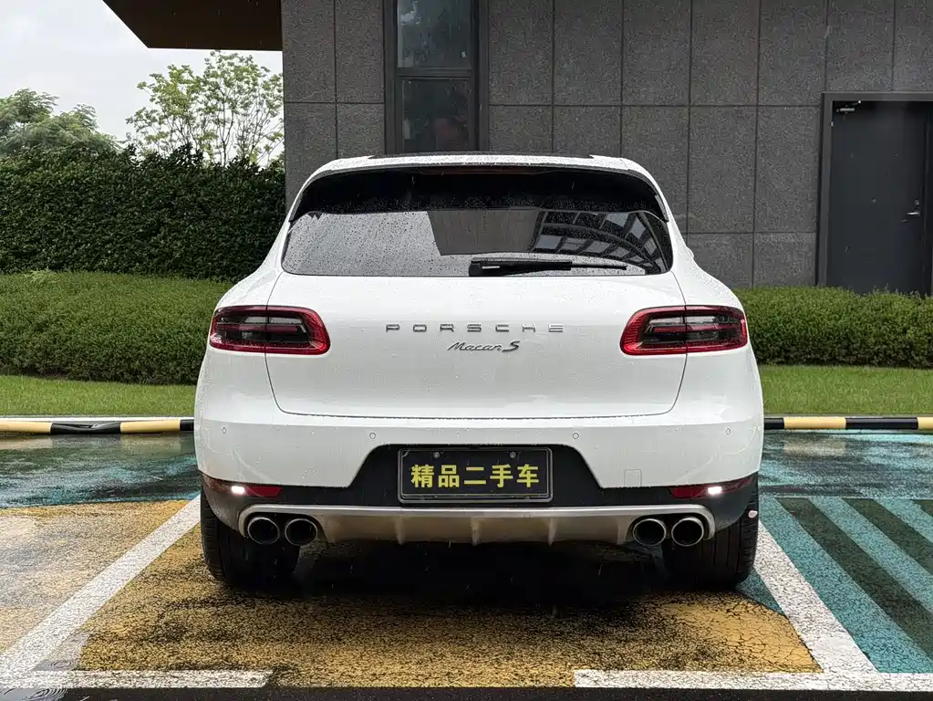 Porsche Macan — миниатюра 11