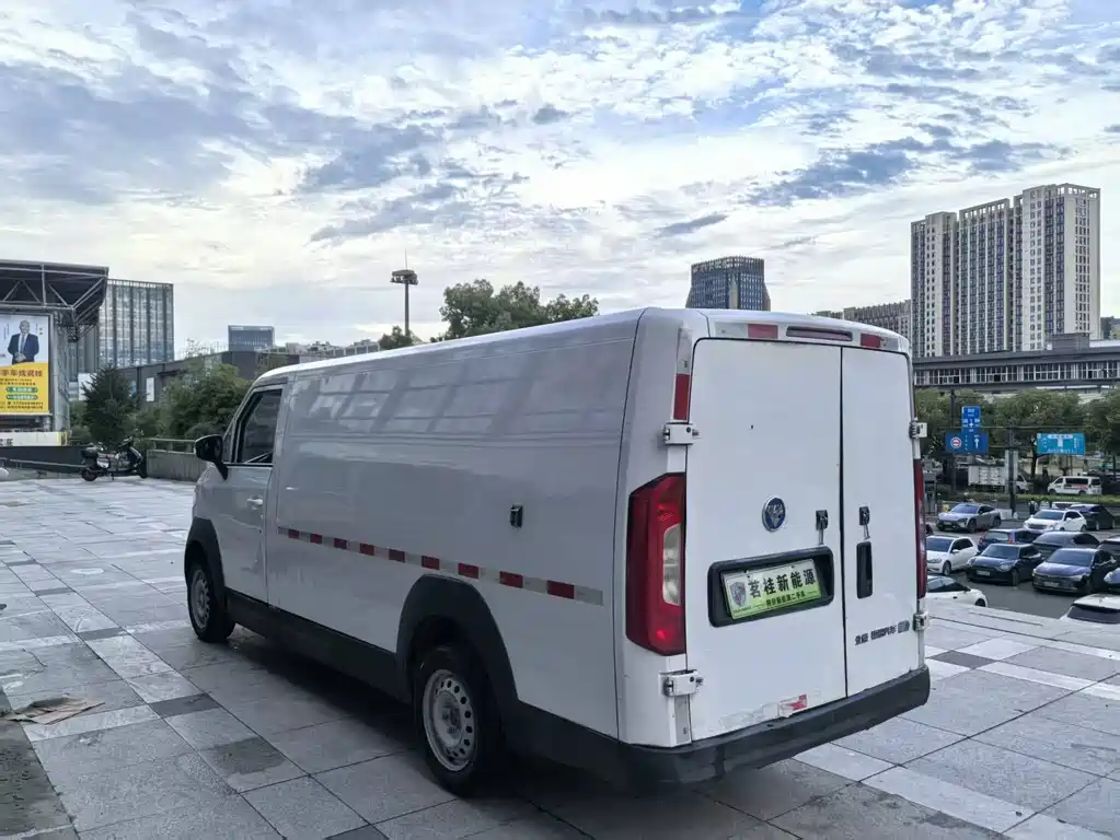 Foton Zhilan Genie E7 — миниатюра 13