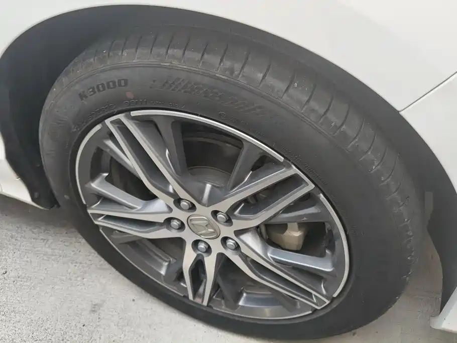 Honda Elysion — миниатюра 6