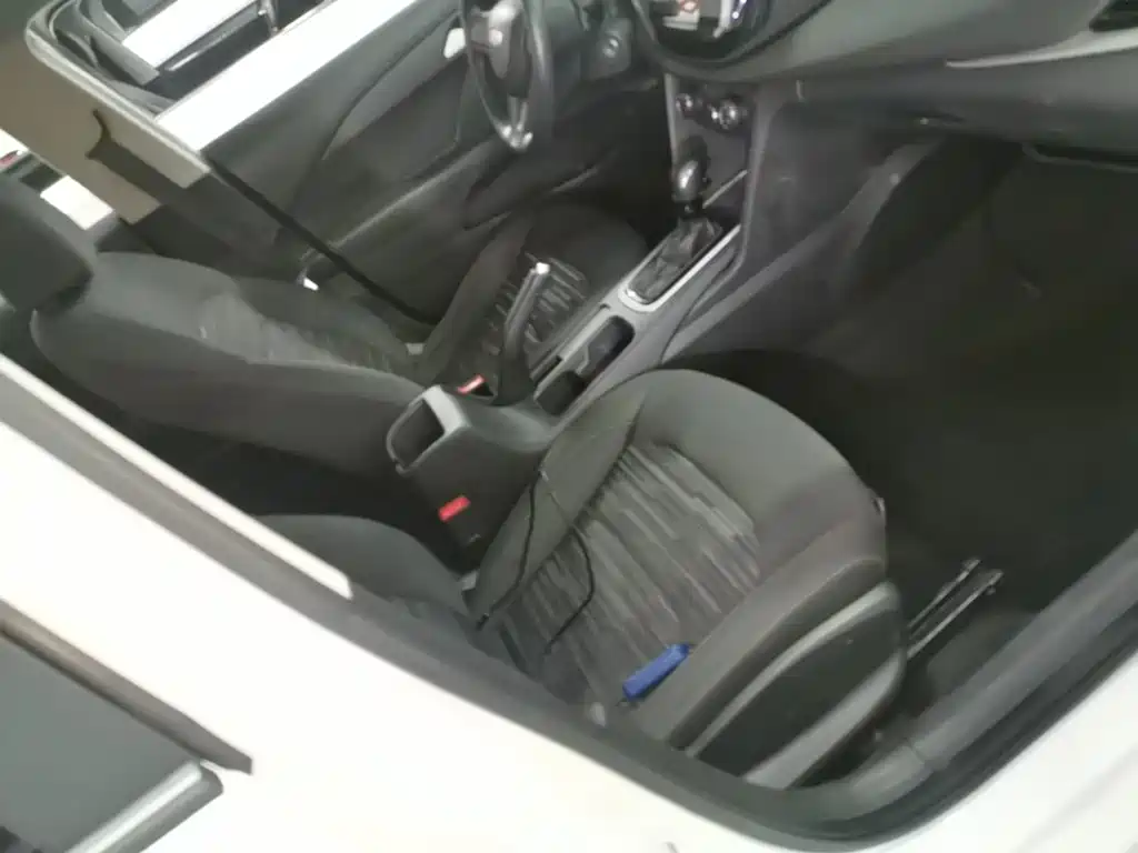Chevrolet Cavalier — миниатюра 25