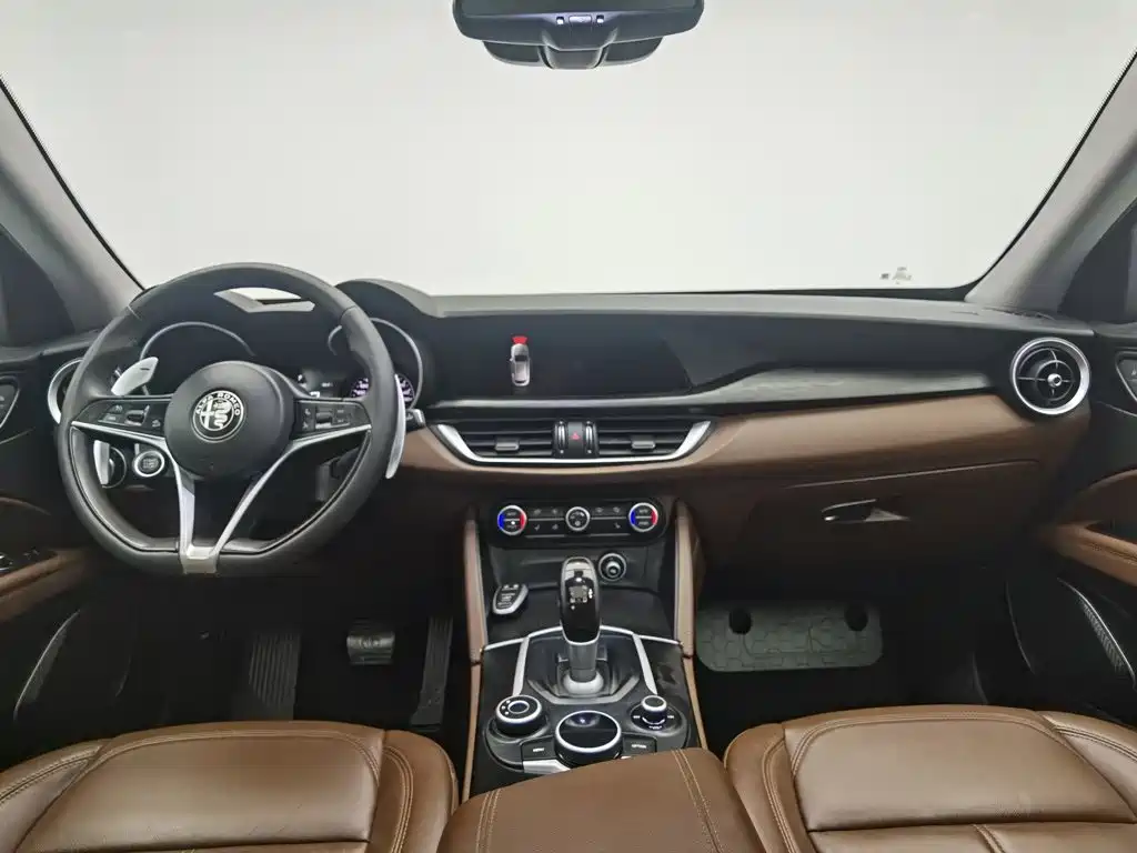 Alfa Romeo Stelvio — миниатюра 5