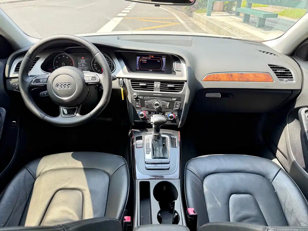 Audi A4L — миниатюра 7