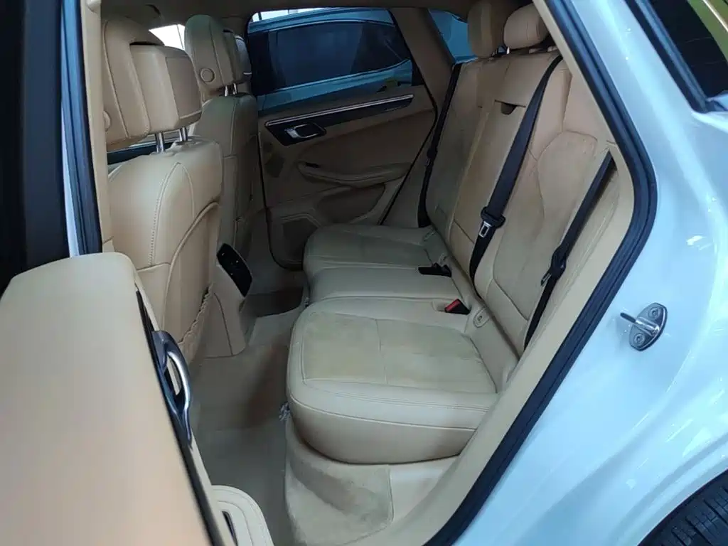 Porsche Macan — миниатюра 17