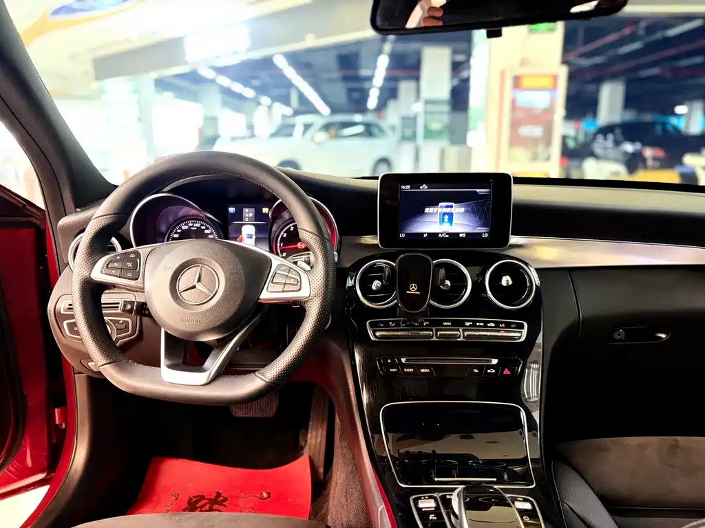 Mercedes-Benz C-Class — миниатюра 8