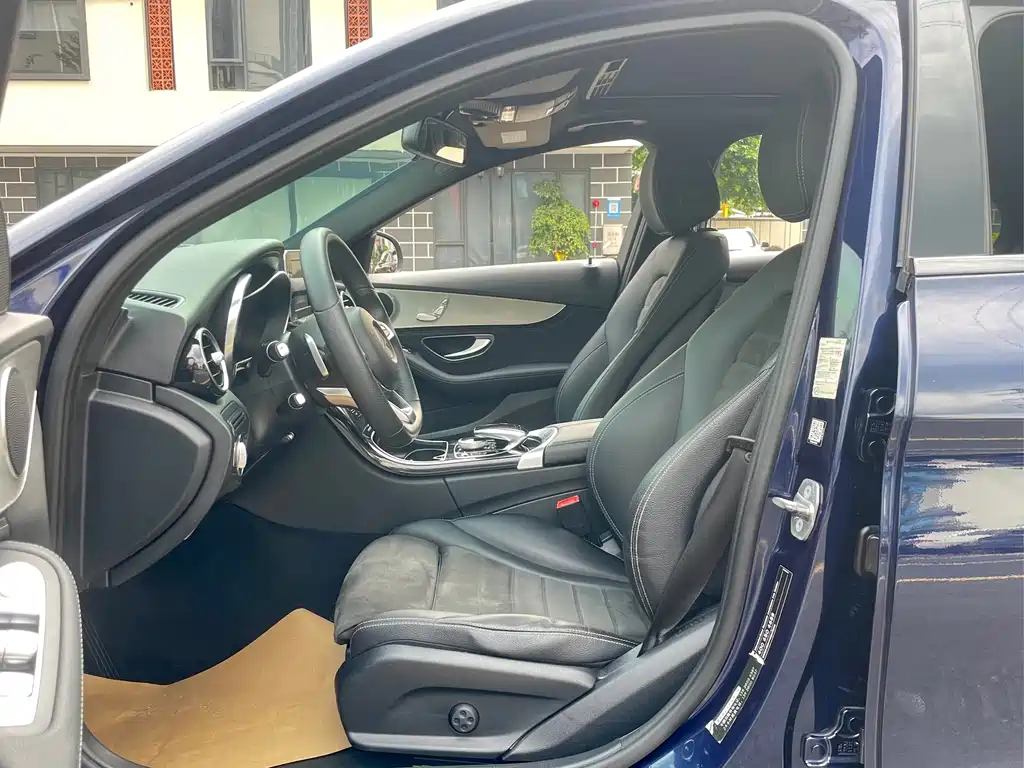 Mercedes-Benz C-Class — миниатюра 10