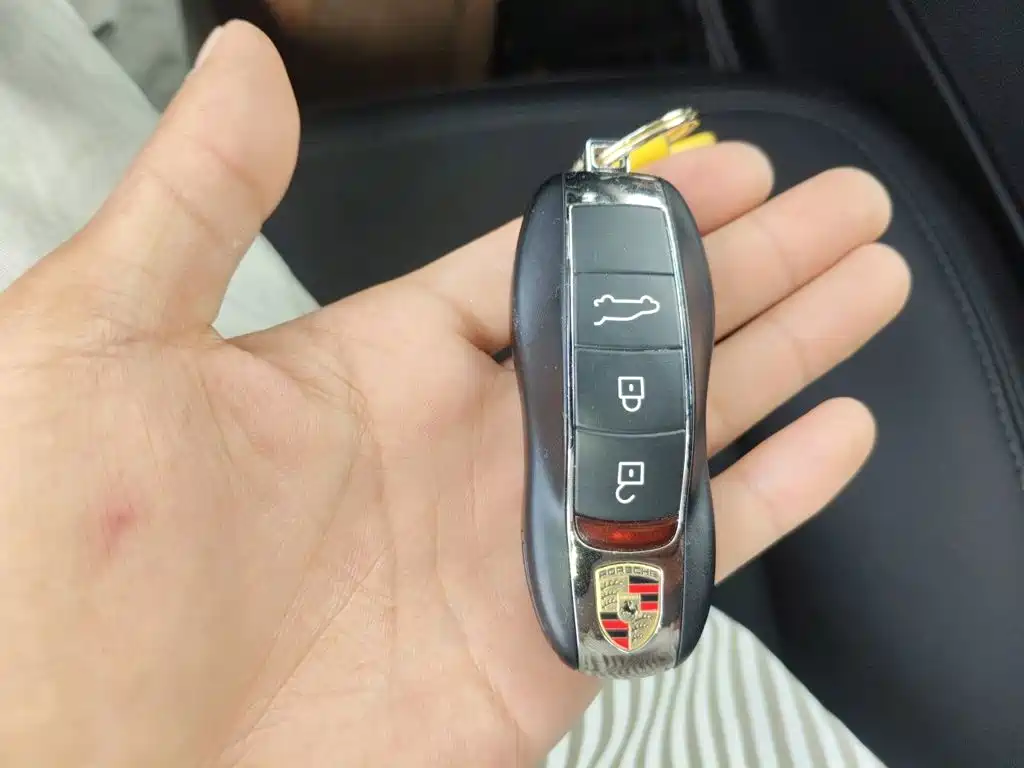 Porsche Macan — миниатюра 12