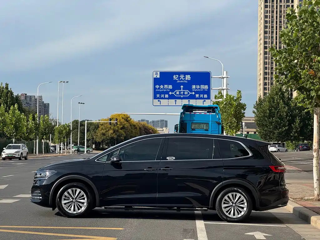 Volkswagen Viloran — миниатюра 3