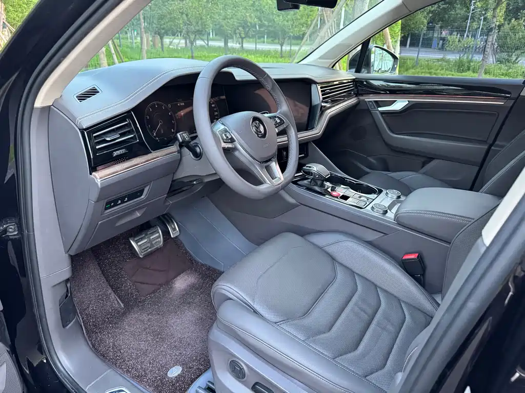 Volkswagen Touareg 2019 2.0TSI V