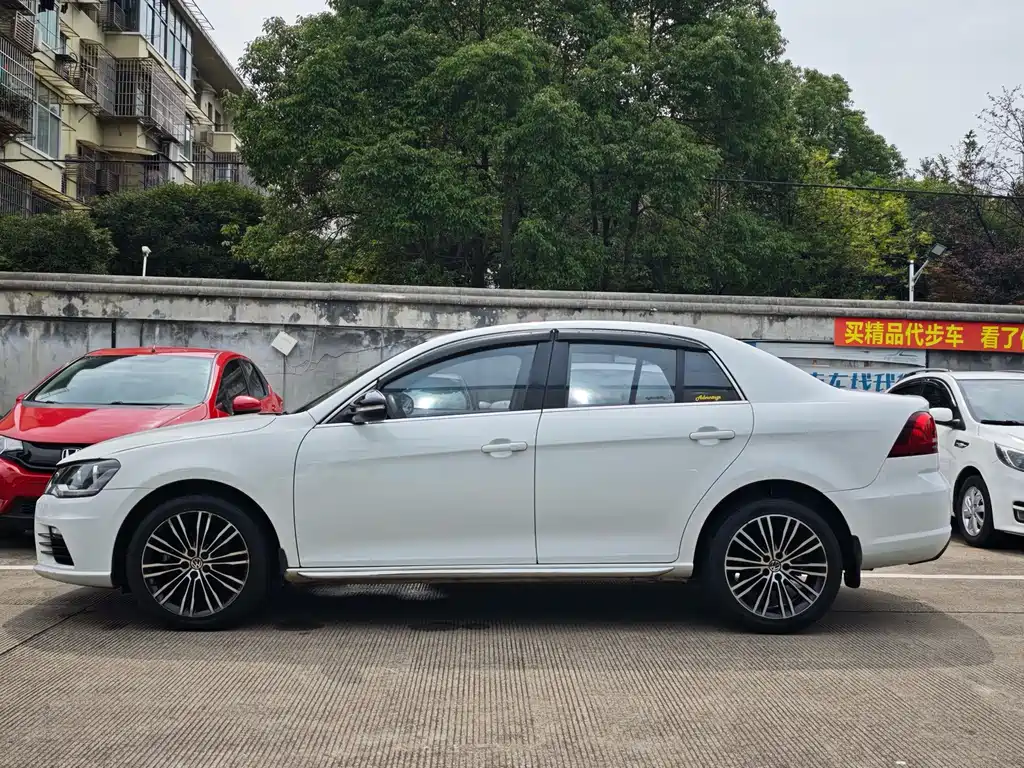 Volkswagen Bora — миниатюра 3
