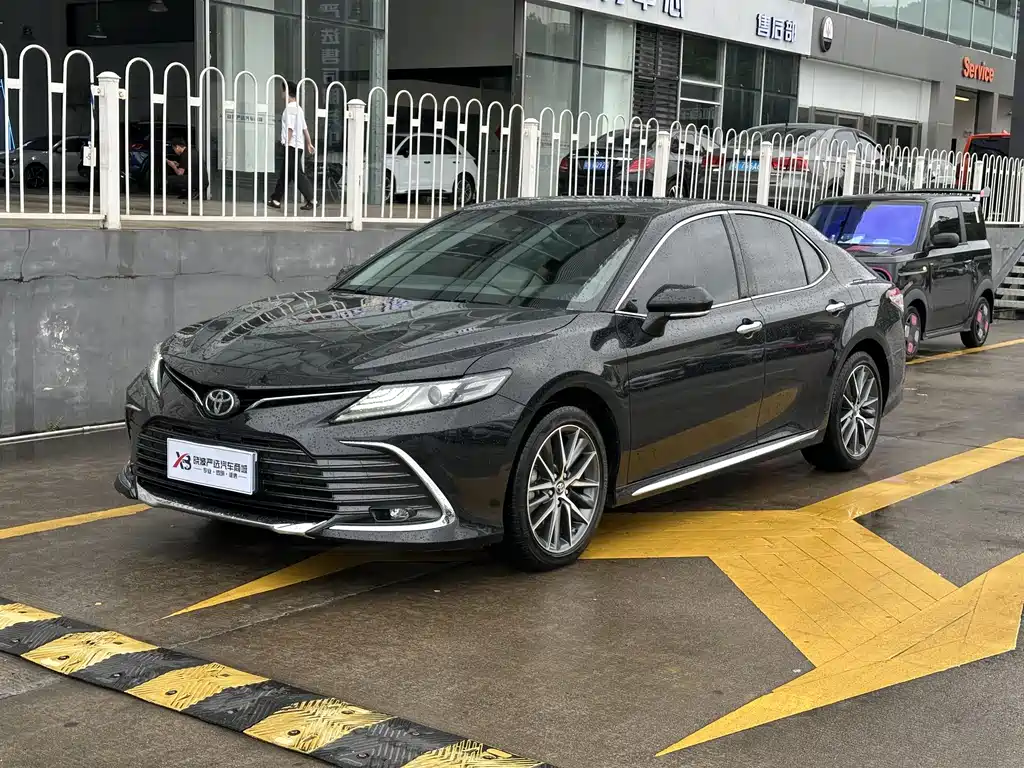 Toyota Camry 2023