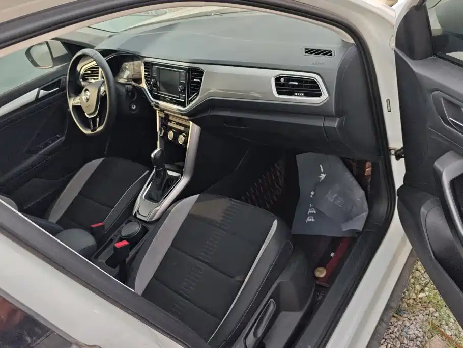 Volkswagen T-Roc — миниатюра 7