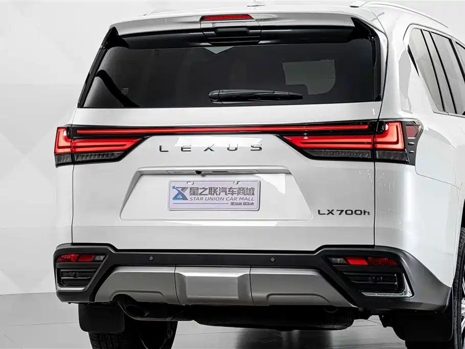 Lexus LX — миниатюра 7