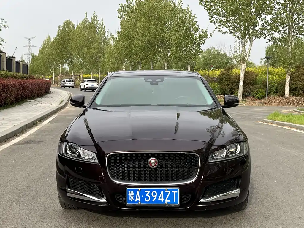 Jaguar XFL — миниатюра 2