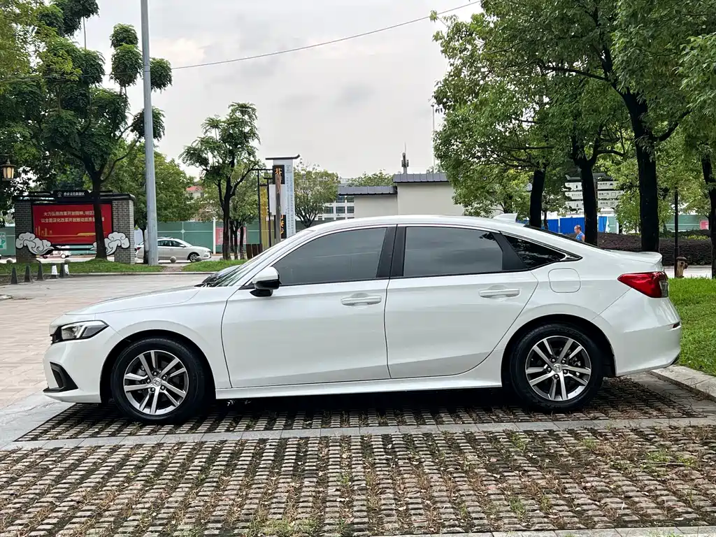 Honda Civic — миниатюра 7