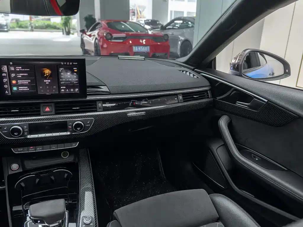 Audi RS 5 — миниатюра 13