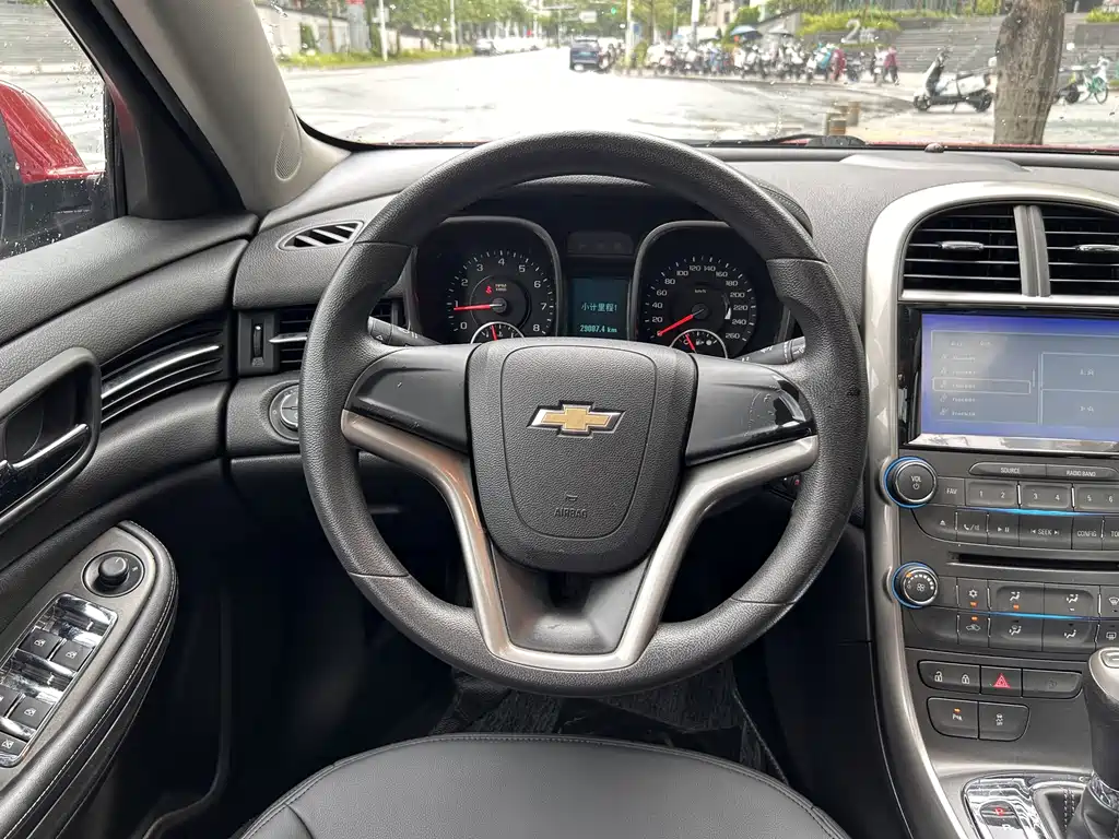 Chevrolet Malibu — миниатюра 10