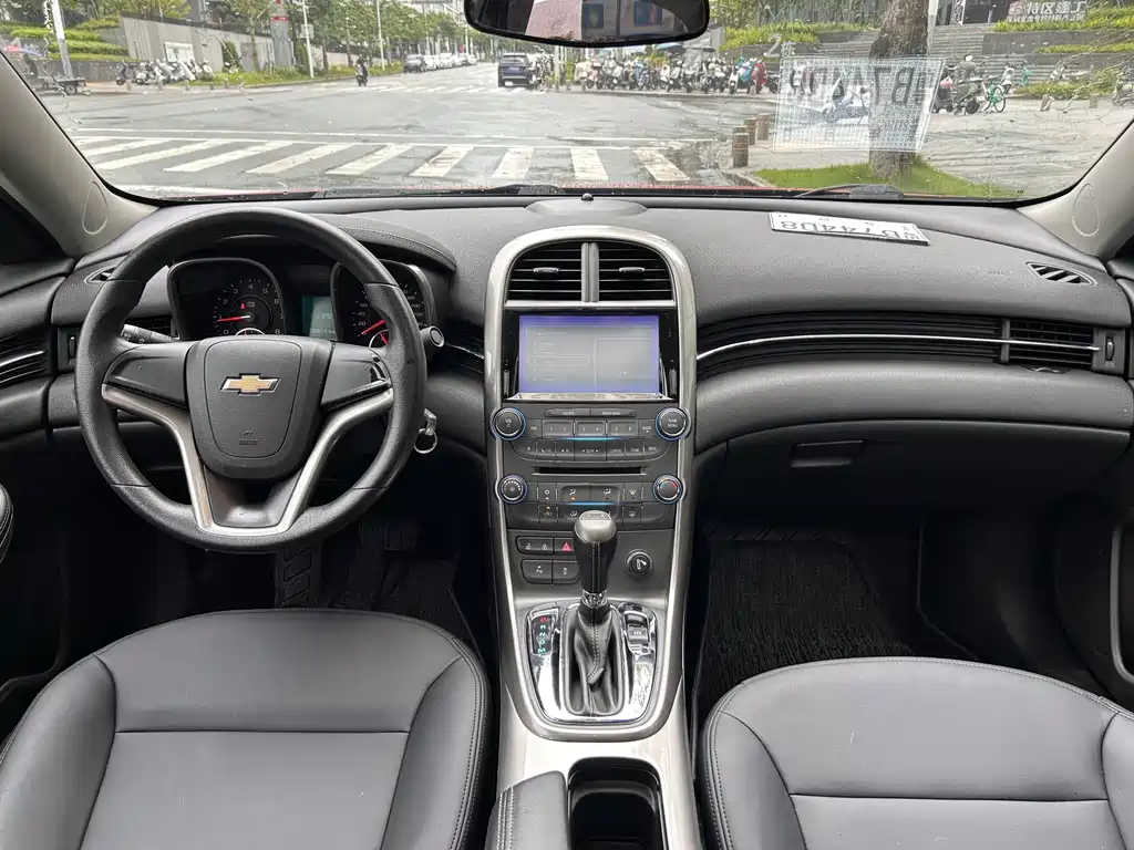 Chevrolet Malibu — миниатюра 9
