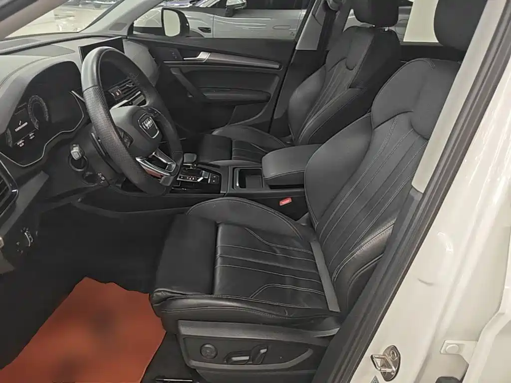 Audi Q5L — миниатюра 15