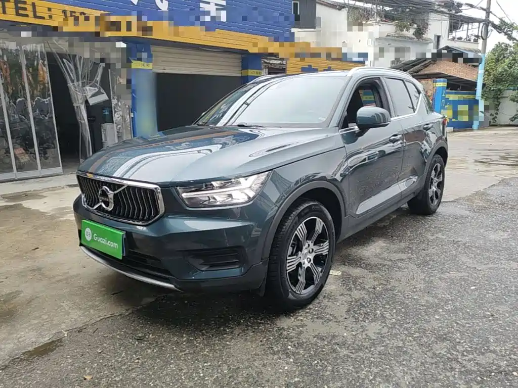 Volvo XC40 — миниатюра 2