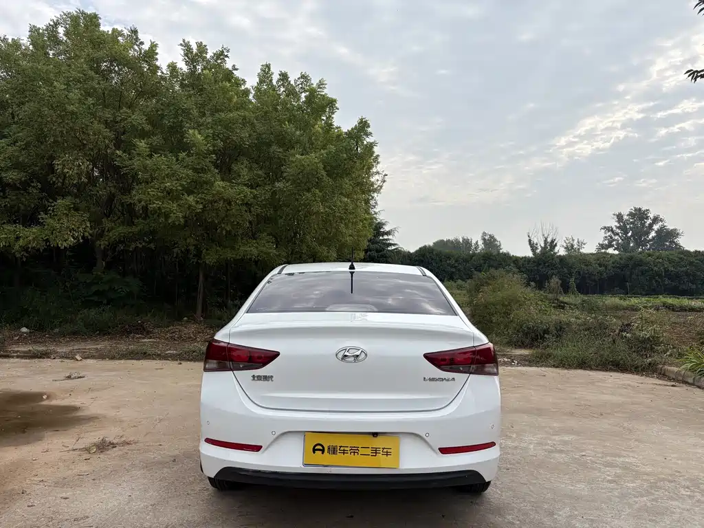 Hyundai Verna — миниатюра 4
