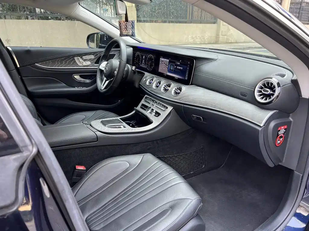 Mercedes-Benz CLS — миниатюра 10