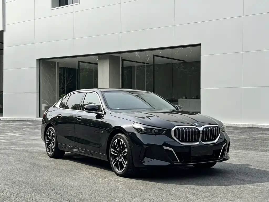 BMW 5 Series 5 2025 530Li Lead M Sport