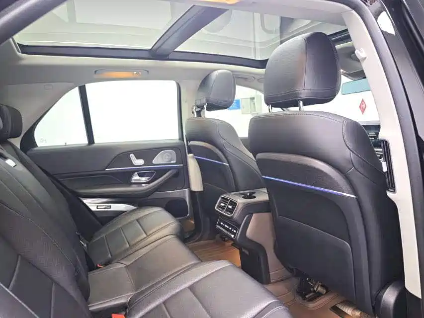 Mercedes-Benz GLE (Import) — миниатюра 15