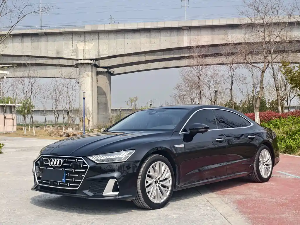Audi A7L 2023