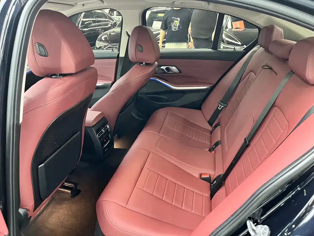 BMW 3 Series — миниатюра 5