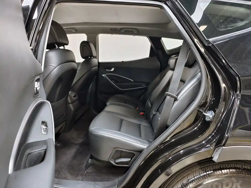 Hyundai Santa Fe — миниатюра 6