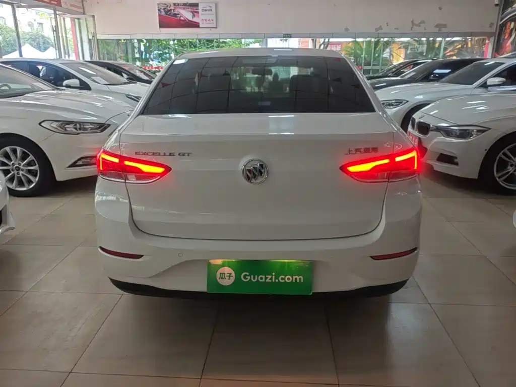 Buick Excelle — миниатюра 6