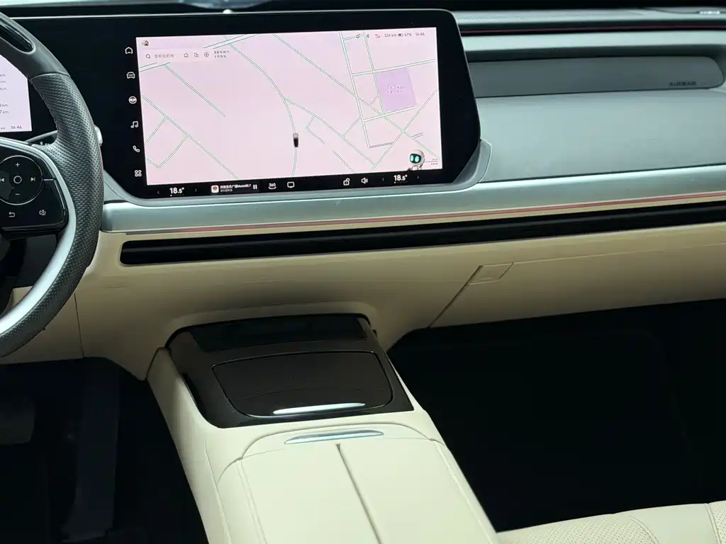 XPeng P7 — миниатюра 14