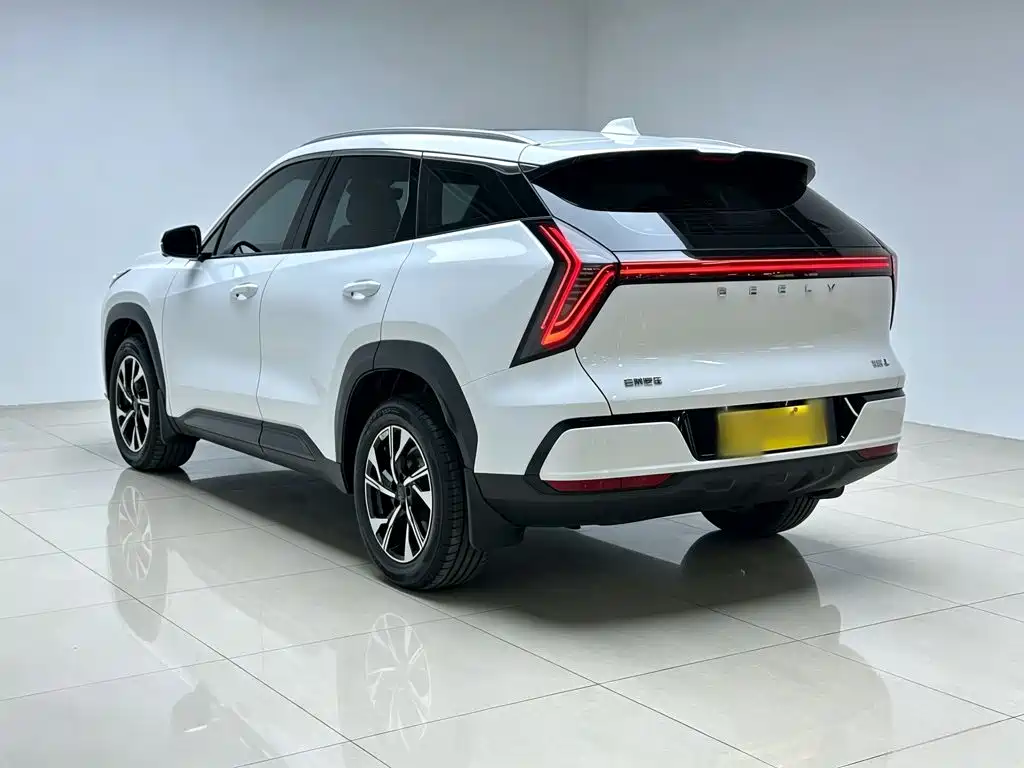 Geely Boyue L — миниатюра 12