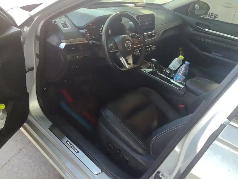 Nissan Teana — миниатюра 9