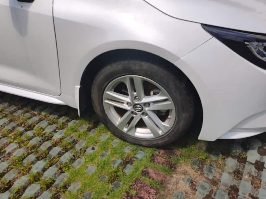 Toyota Levin 1.2 л 2022 г. Белый, пробег 36000 км