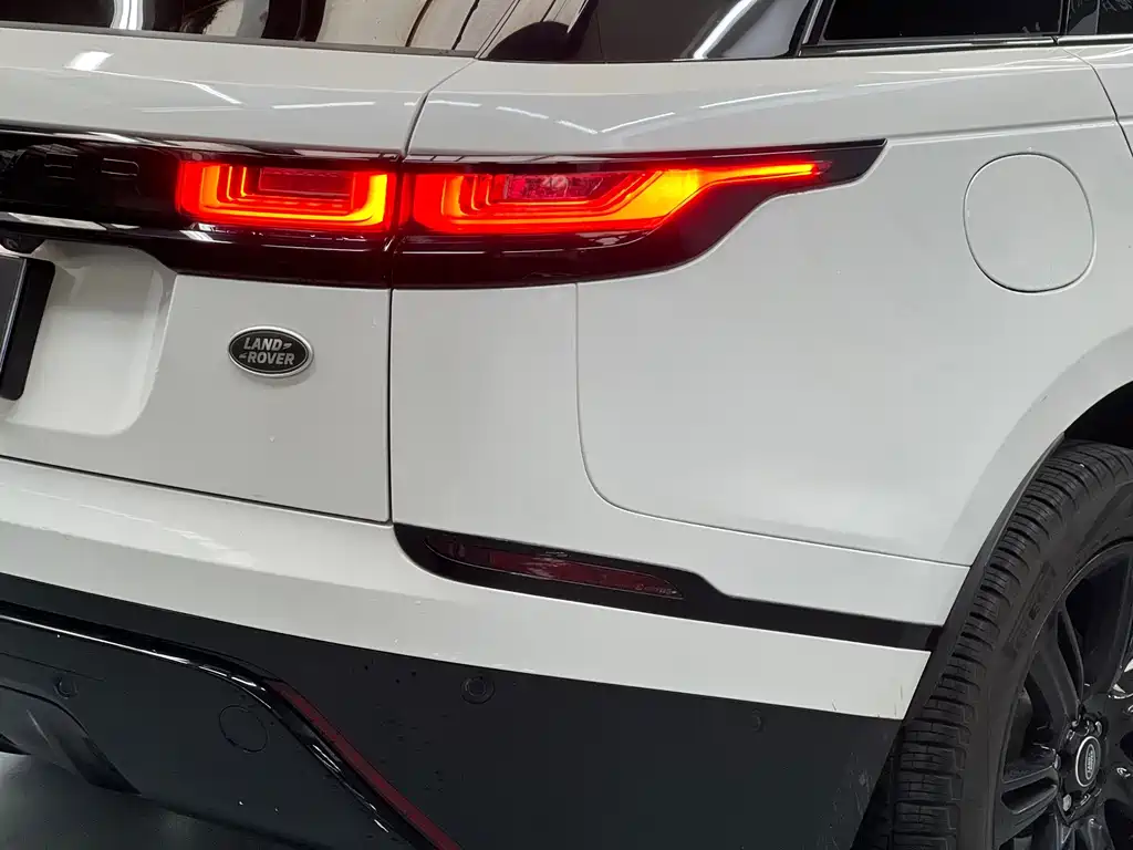Land Rover Velar — миниатюра 4